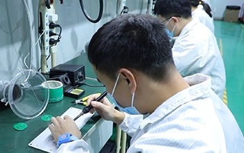 Precision assembly station