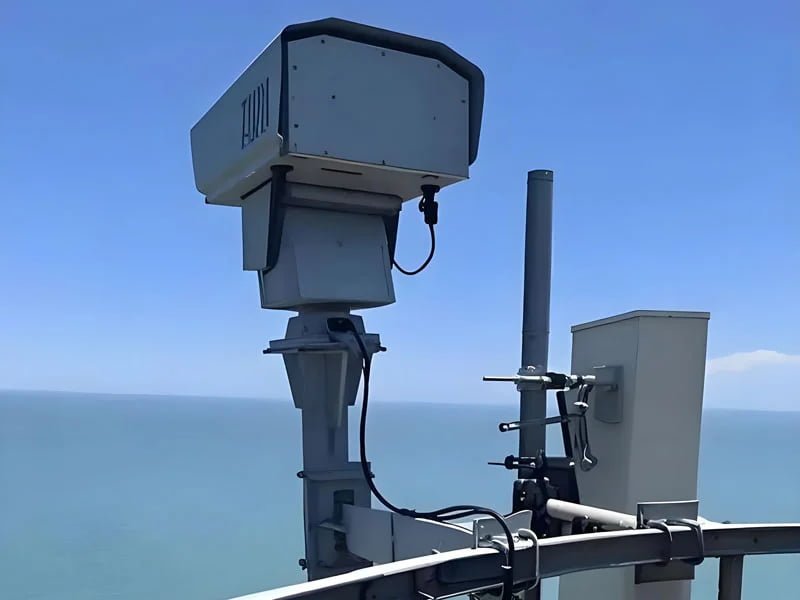 thermal PTZ camera mounted on surveillance tower for border security