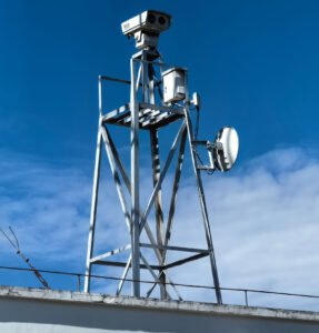 Heavy Duty Pan Tilt Head for Long-Range Night Surveillance and Critical Infrastructure Security