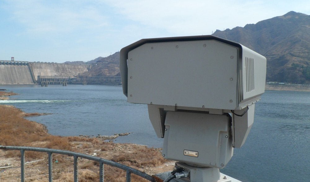 Heavy Duty Pan Tilt Head for Long-Range Night Surveillance and Critical Infrastructure Security