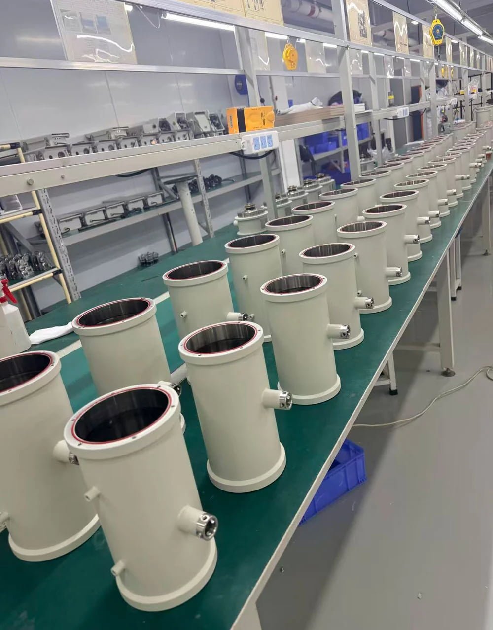 Precision assembly station