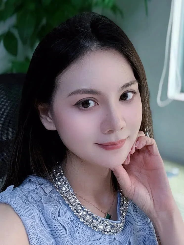 Qinqin Zhu